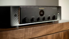 Marantz Model 40n Integrated Amplifier Lifestyle