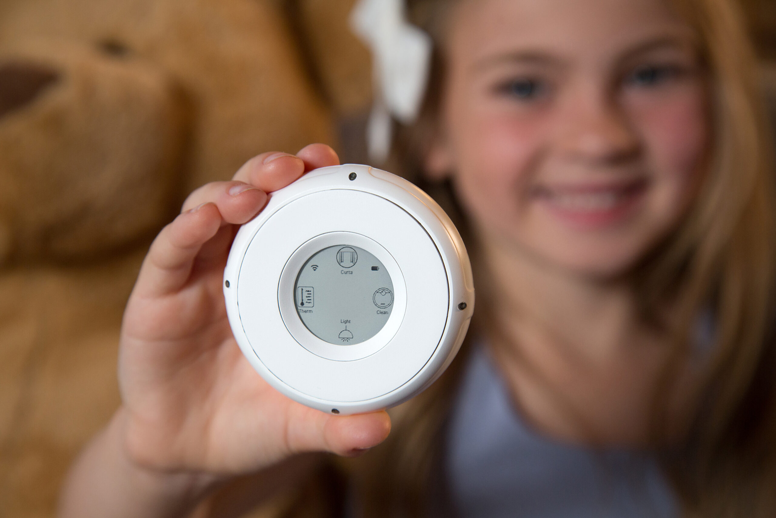 Linxura Debuts Simple Smart Controller Residential Systems linxura-debuts-simple-smart-controller-residential-systems