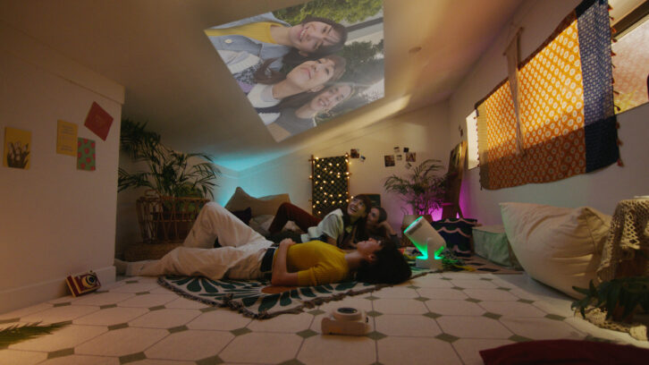 LG PU700R CineBeam Projector - Ceiling