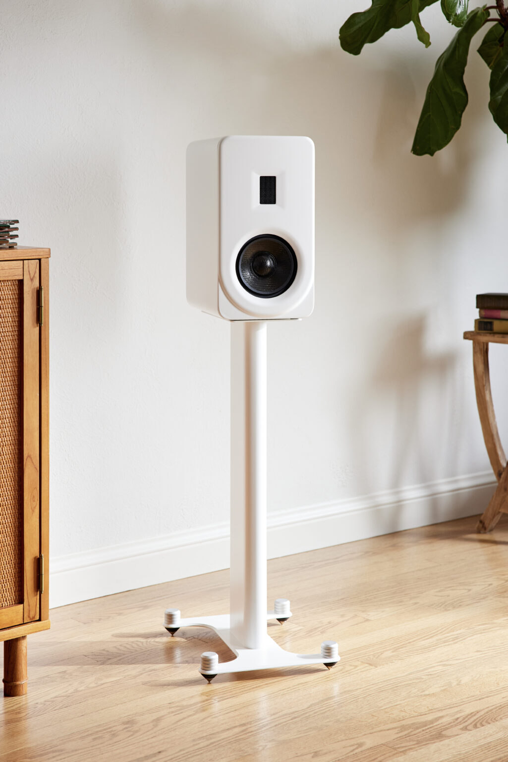 PS Audio Introduces Compact aspen FR5 Loudspeaker Residential Systems