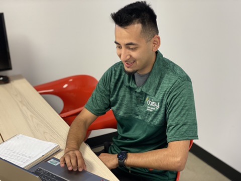 Daisy technician taking an education course