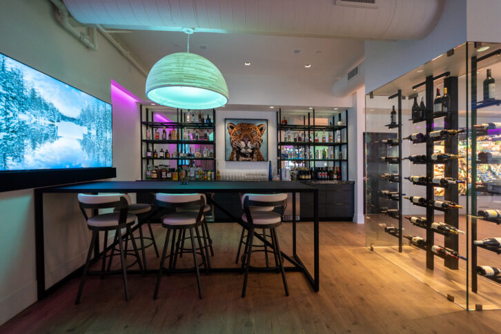Innovative Consulting Showroom — Kitchen Table