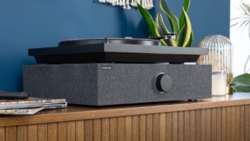 Andover Audio SpinBase MAX 2 Lifestyle