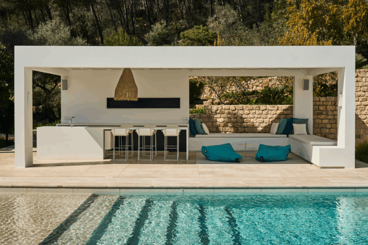 L-Acoustic High-End Audio Outdoor Installation - Ibiza - Kitchen