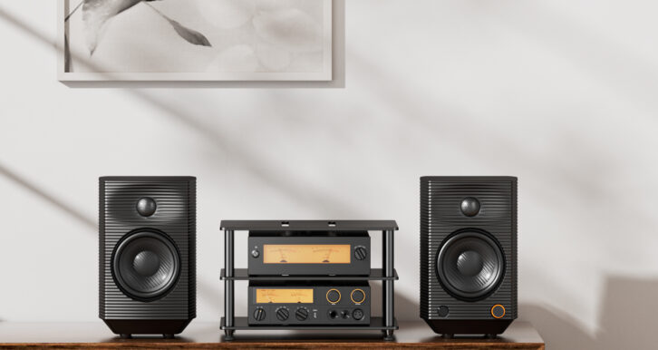 The SP5 is pictured with the new FiiO K15 DAC, headphone amp and streamer