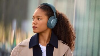 Bowers & Wilkins Px& S3 Headphones in Frost Blue