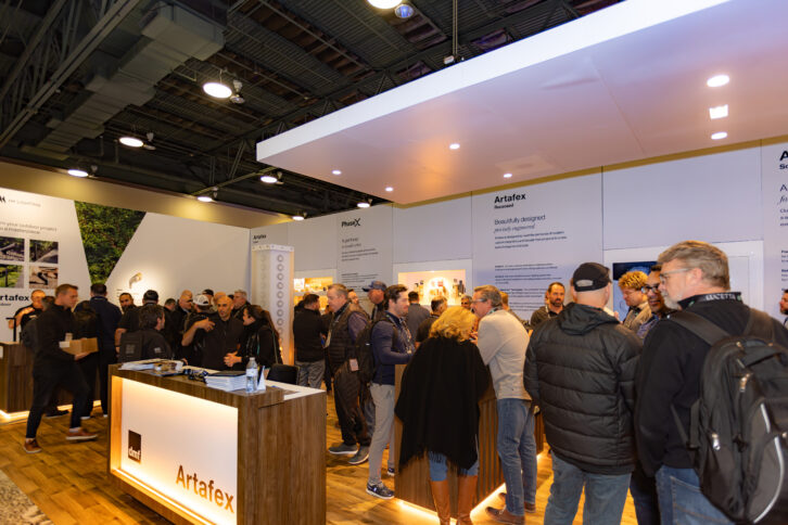 The crowds at the DMF Lighting booth at Lightapalooza 2025