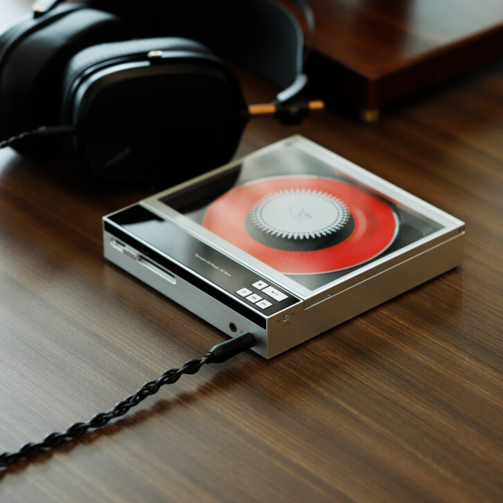 Shanling ECZero AKM portable CD player