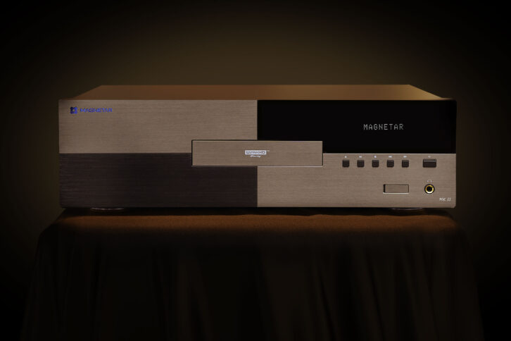 Magnetar UDP900MKII universal disc player - front