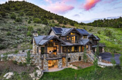 洋書 Mountain Houses Taming the Rockies - Residential Systems