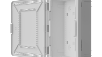 On-Q has announced the availability of the ENP15605NA, a plastic 15-inch hinged cover with standard trim, available in a 5-pack configuration.