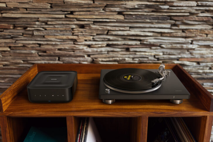 Denon DP-500BT Turntable – Lifestyle