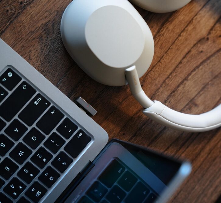 Questyle QCC Dongle Pro2 Bluetooth transmitter in a laptop